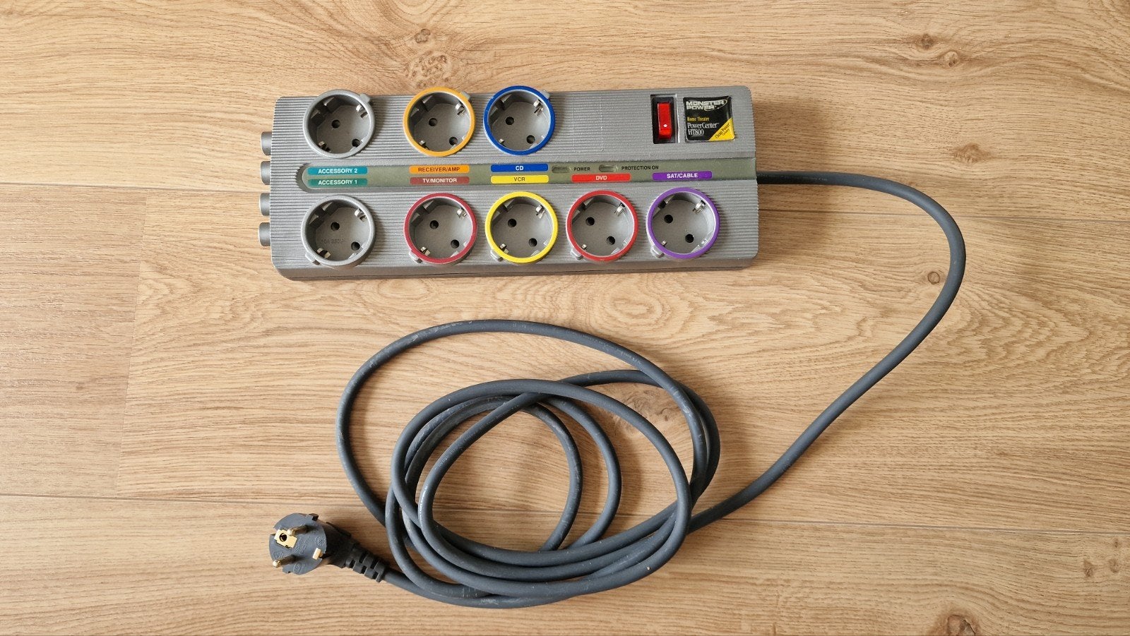 Monster Power HT800DE surge protector, Ophalen of Verzenden, Gebruikt, Overige merken, Stekkerdoos