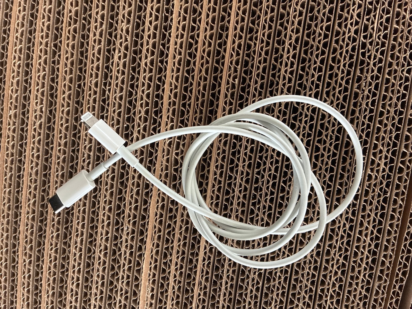 Apple Lightning naar USB-C kabel, Ophalen, Zo goed als nieuw, Snoer of kabel, Apple