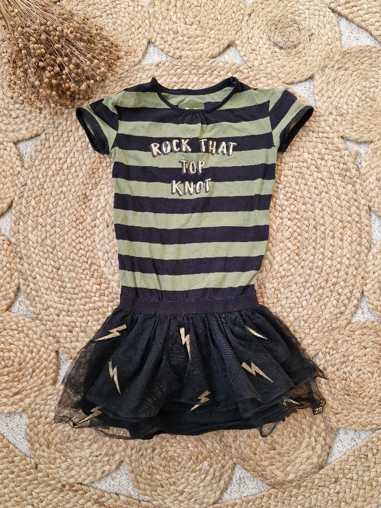 Stoer groen/zwart Z8 jurkje (rock that top knot maat 122/128, Gebruikt, Meisje, Z8, Ophalen of Verzenden