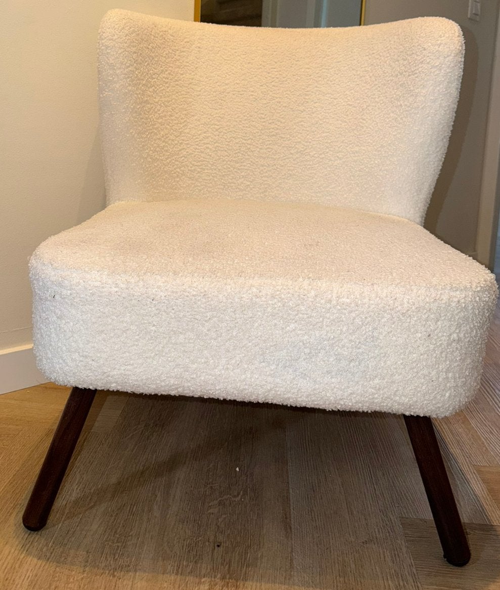 Witte teddy fauteuil, bruine houten poten, Ophalen, Gebruikt, 75 tot 100 cm, Stof