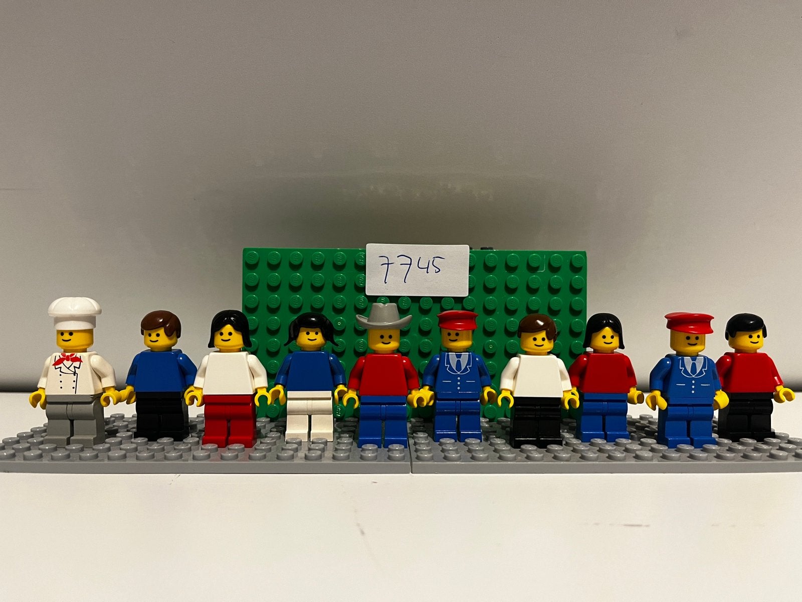 Lego minifiguren uit de set 7745, Ophalen of Verzenden, Gebruikt