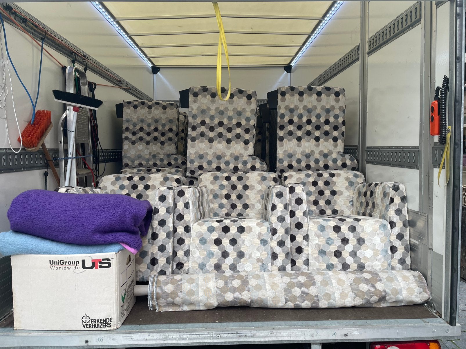 Meubeltransport | Meubels ophalen & bezorgen, Koeriersdiensten