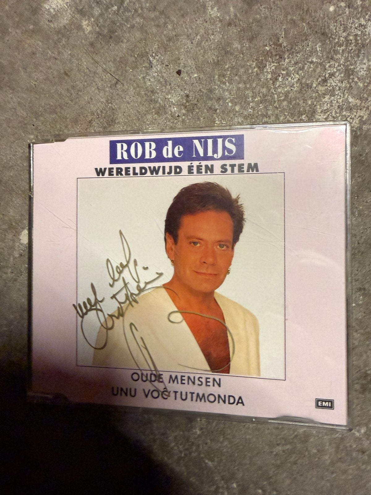 Rob de Nijs - Wereldwijd een stem CD single met handtekening, 1 single, Ophalen of Verzenden, Gebruikt, Nederlandstalig