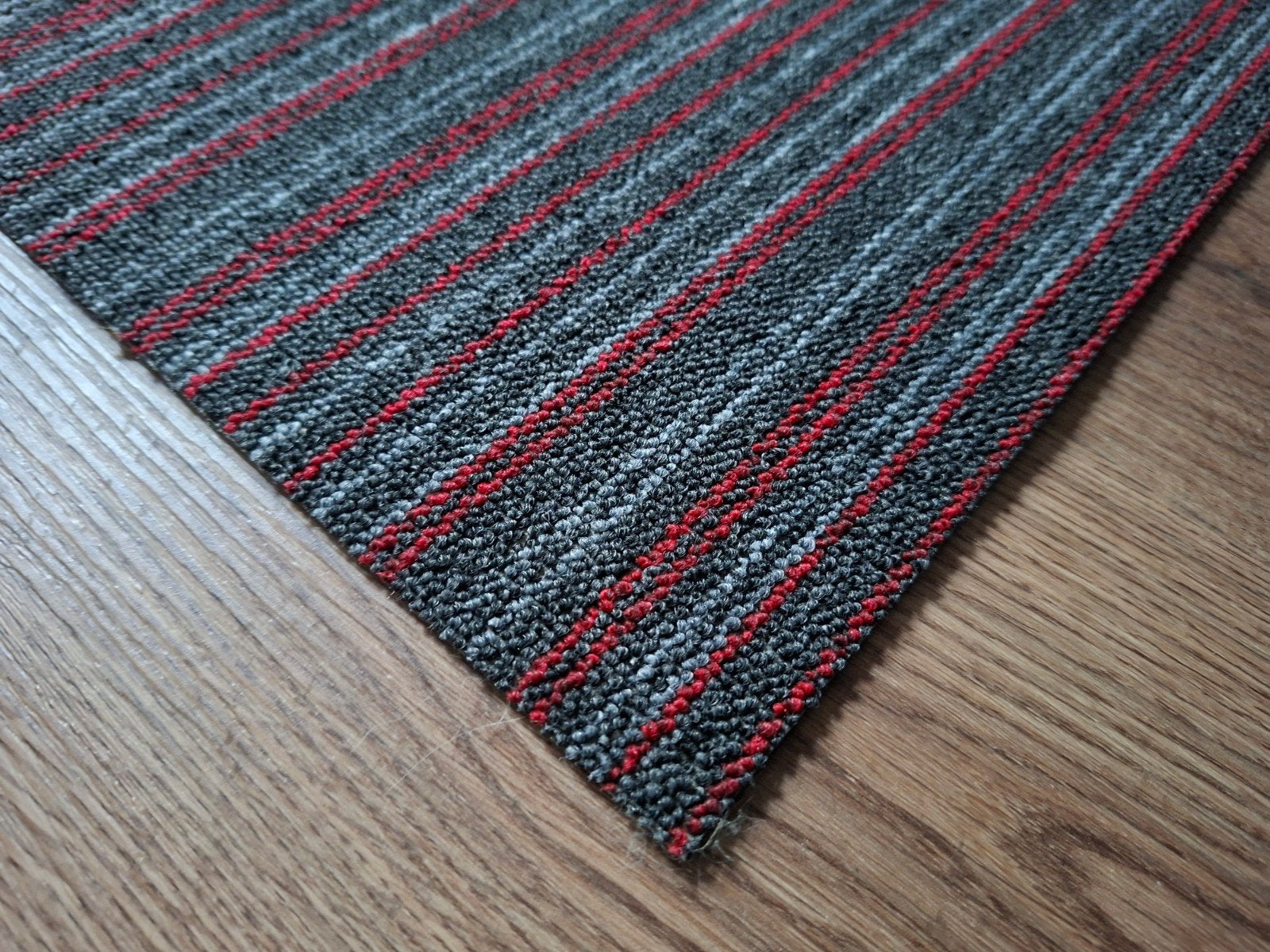 Tapijttegels antraciet gestreept 50x50 cm nieuw!, Ophalen, 75 m² of meer, Zwart, Nieuw