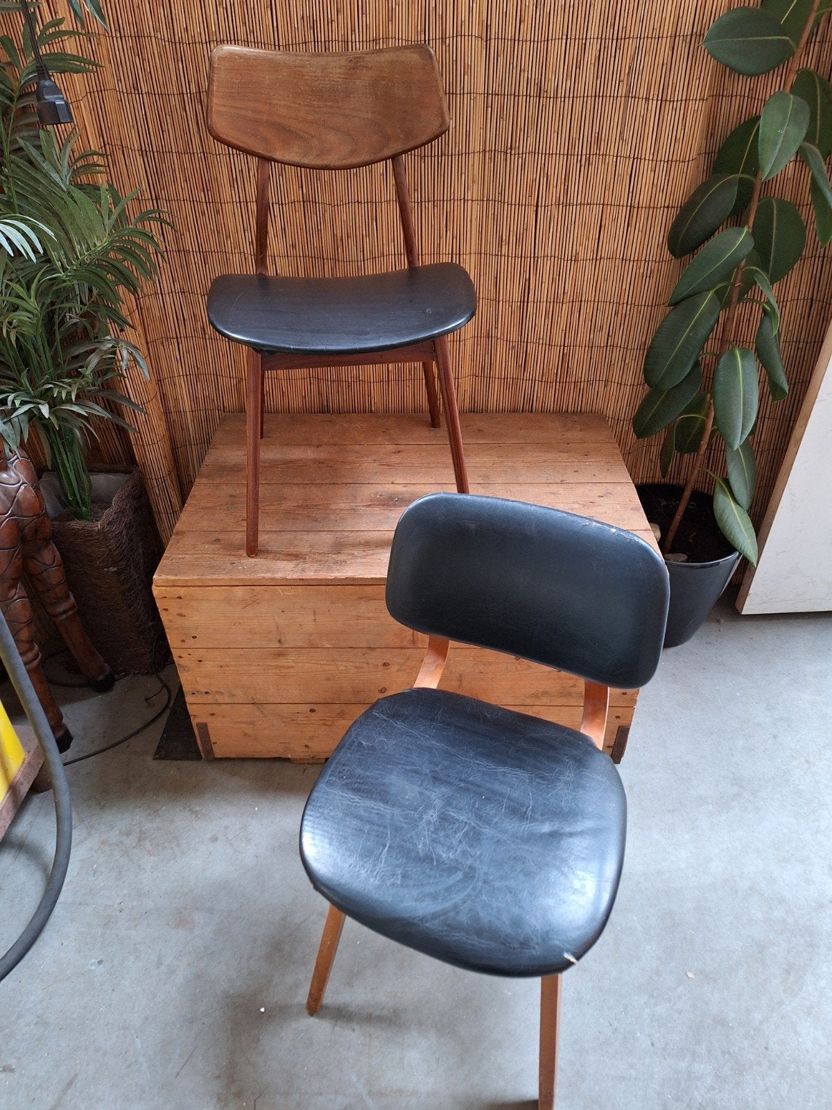 2 vintage opknap stoelen, Ophalen, Gebruikt