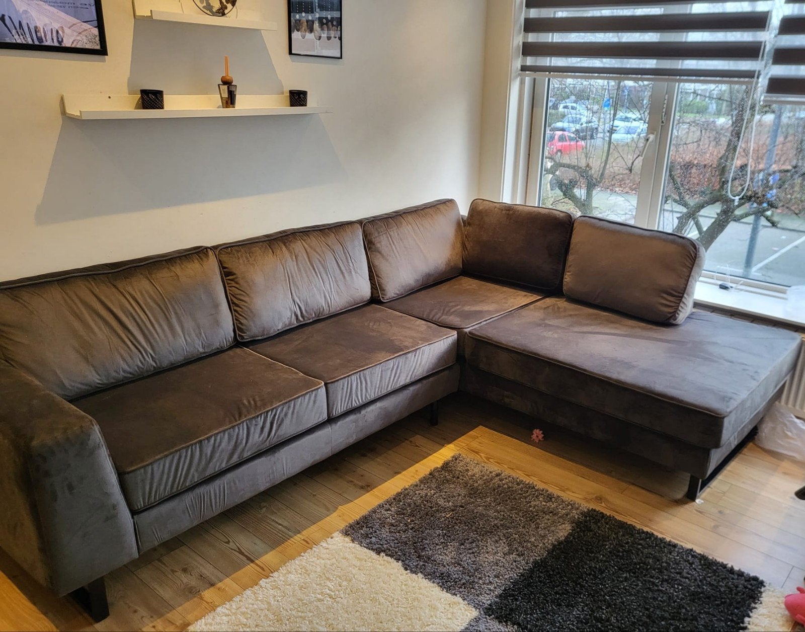 Hoekbank Puckerto 290cm velvet antraciet loungebank rechts, Huis en Inrichting, Banken | Bankstellen, Ophalen, 250 tot 300 cm