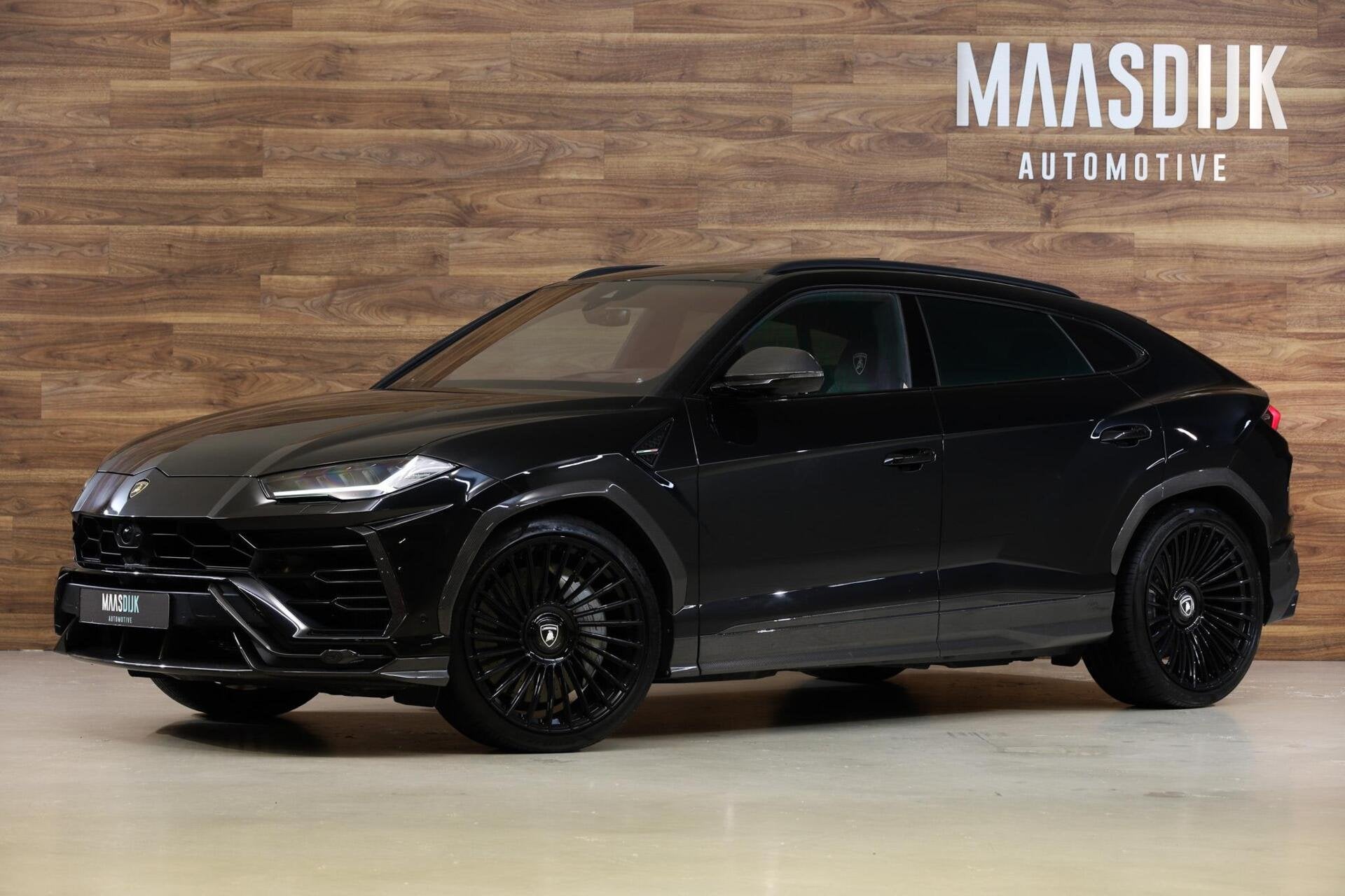 Lamborghini Urus 4.0 V8|Novitec|Full Carbon Ext.|Keramisch|, Automaat, Dealer onderhouden, Urus, Gebruikt