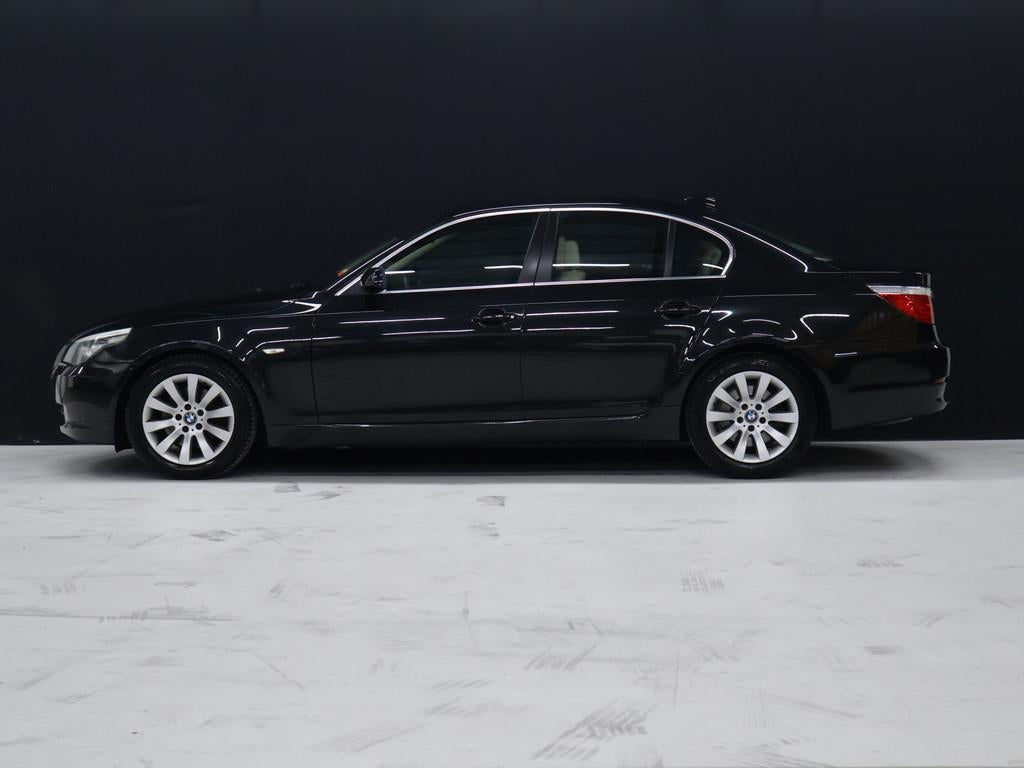 BMW 5 Serie 523i Business Line [ELEKTRISCH VERSTELBARE STOEL, Achterwielaandrijving, Gebruikt, Beige, Zwart