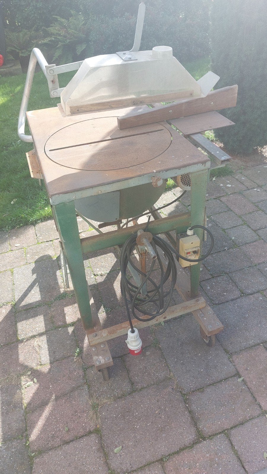 Robuuste bouwzaag, cirkelzaag met 3kW motor, Ophalen, Gebruikt, Cirkelzaag, 70 mm of meer