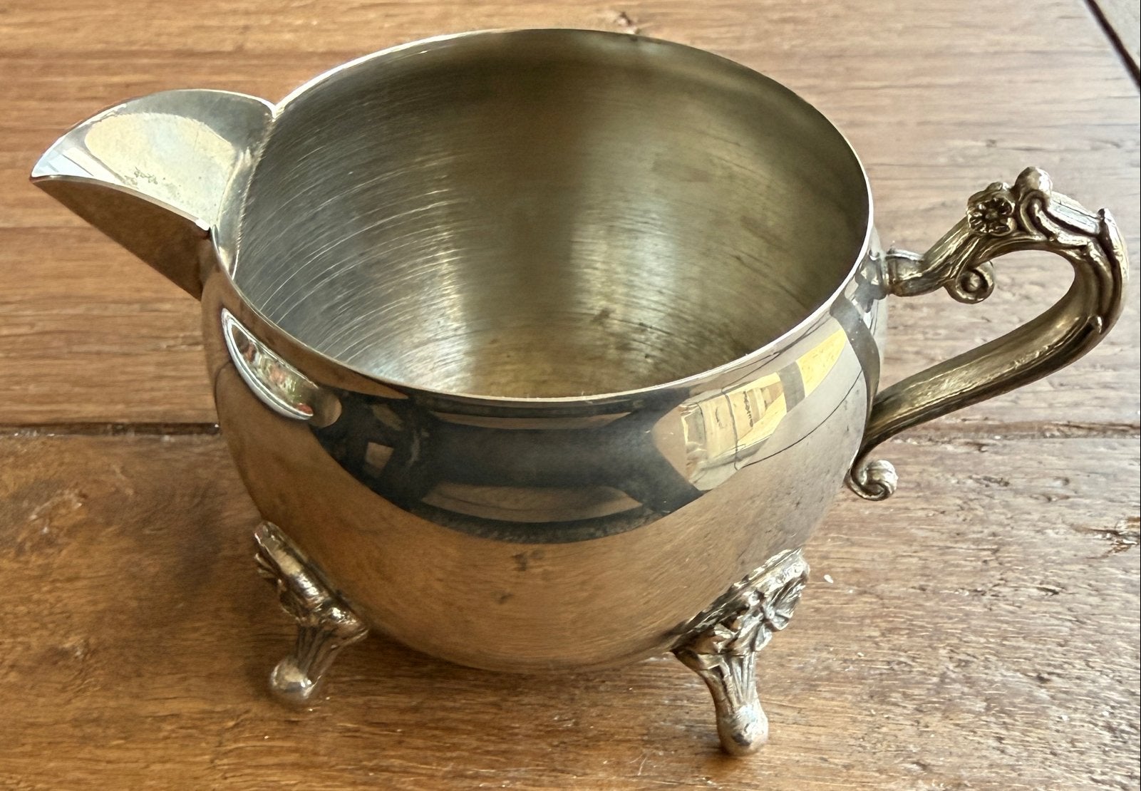 Charmant Verzilverd Melkkannetje op Sierlijke Pootjes, Antiek en Kunst, Ophalen of Verzenden, Zilver