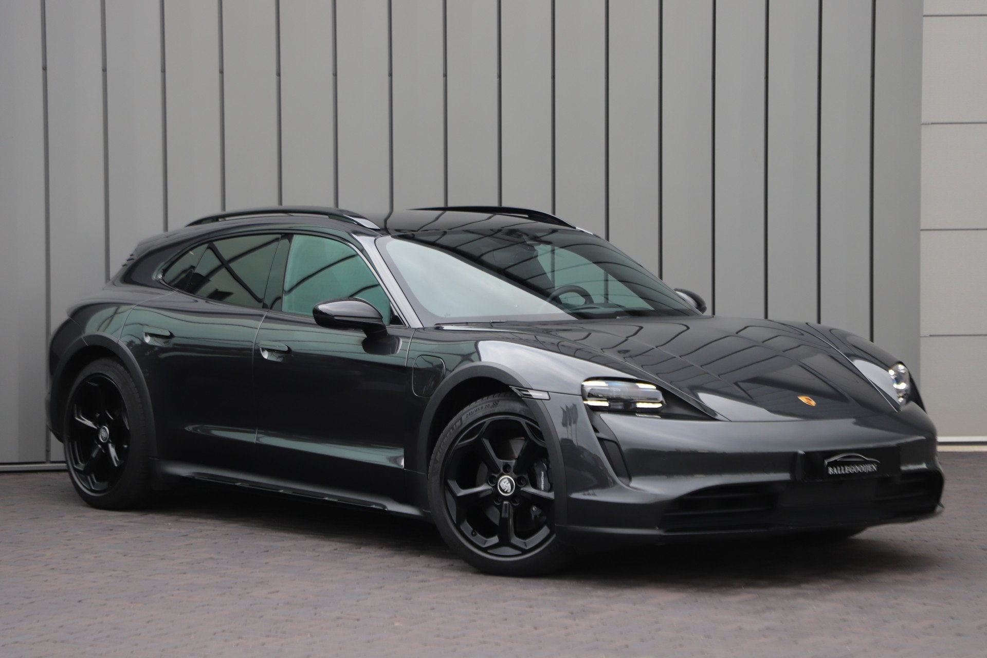 Porsche Taycan Cross Turismo 4 93kWh | 380PK | Panoramadak |, Auto's, Automaat, Zwart, Met garantie (alle), 4 stoelen