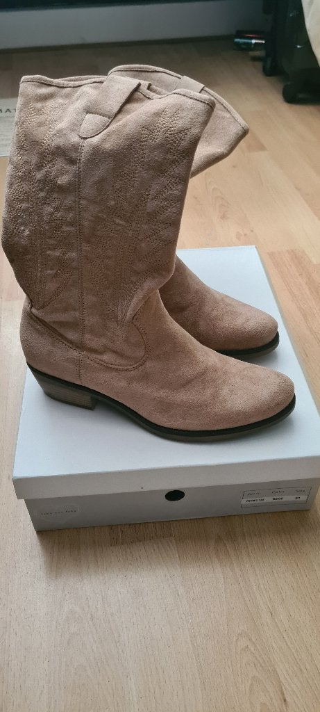 Mooie beige laarzen, maat 41, Kleding | Dames, Schoenen, Fabulous Fab, Beige, Lage of Enkellaarzen, Nieuw