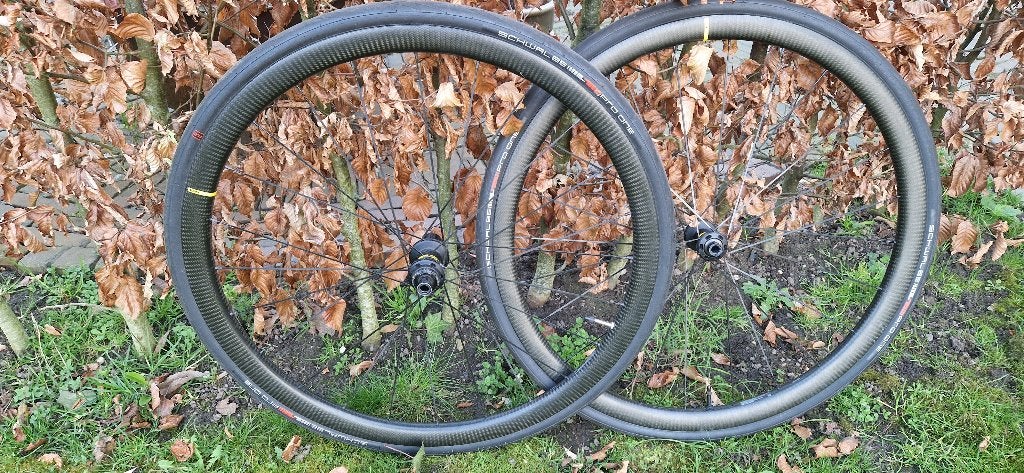 superlichte carbon racefietsen wielen, 28 inch, Carbon, Heren, Zo goed als nieuw