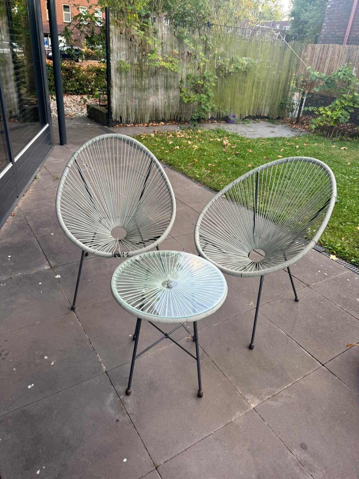Draad stoel set met tafeltje, Ophalen of Verzenden, Zo goed als nieuw, Kunststof