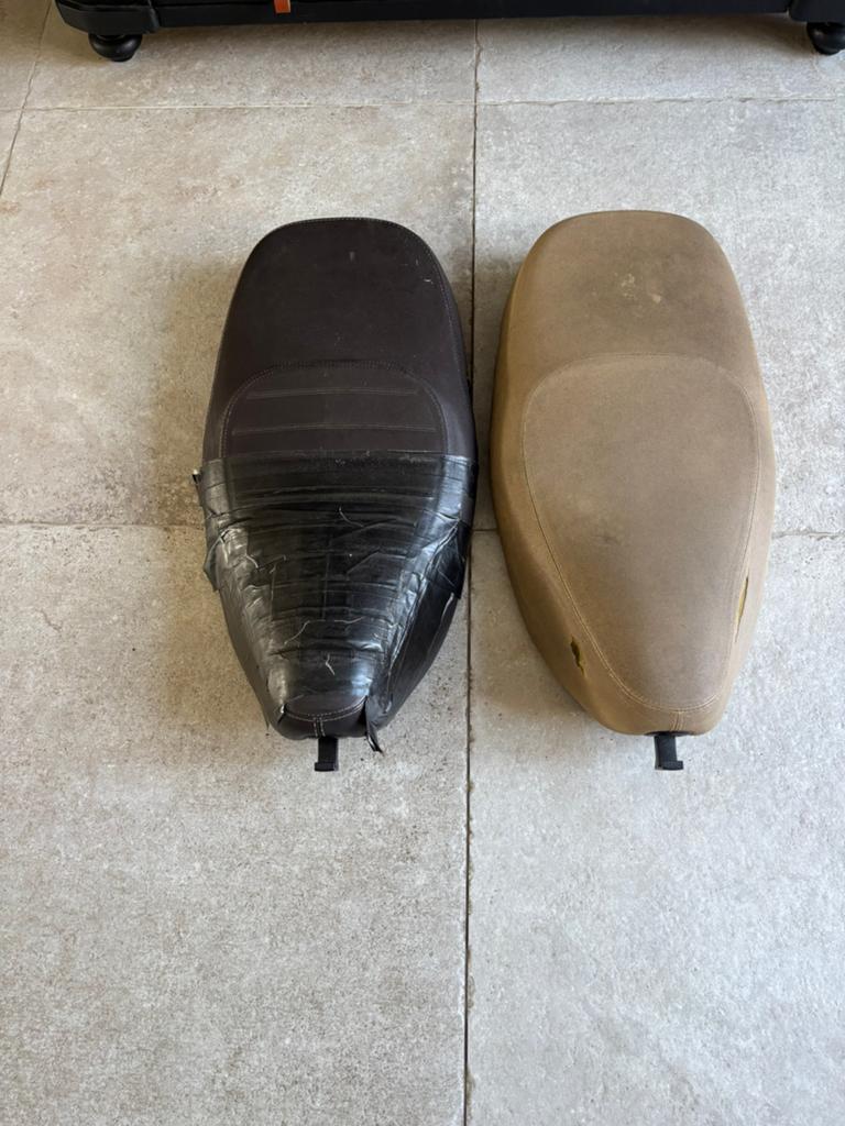 Vespa LX S LXV ET Zadel, Fietsen en Brommers, Brommeronderdelen | Scooters, Ophalen of Verzenden, Zadel, Vespa