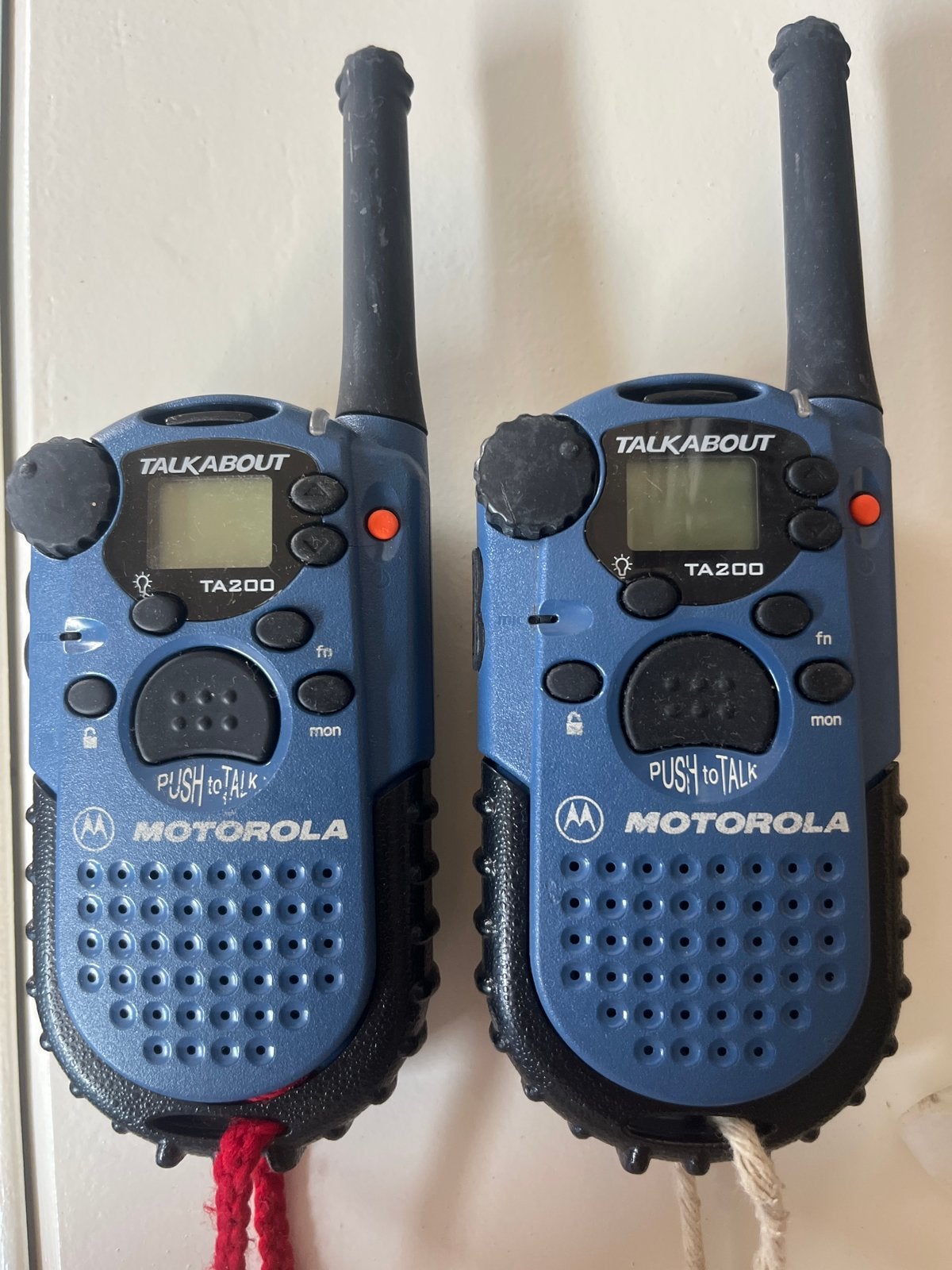Twee professionele Motorola TA200 walkietalkies met PTT, Ophalen of Verzenden, Gebruikt, 2 to 5 km, Portofoon of Walkie-talkie