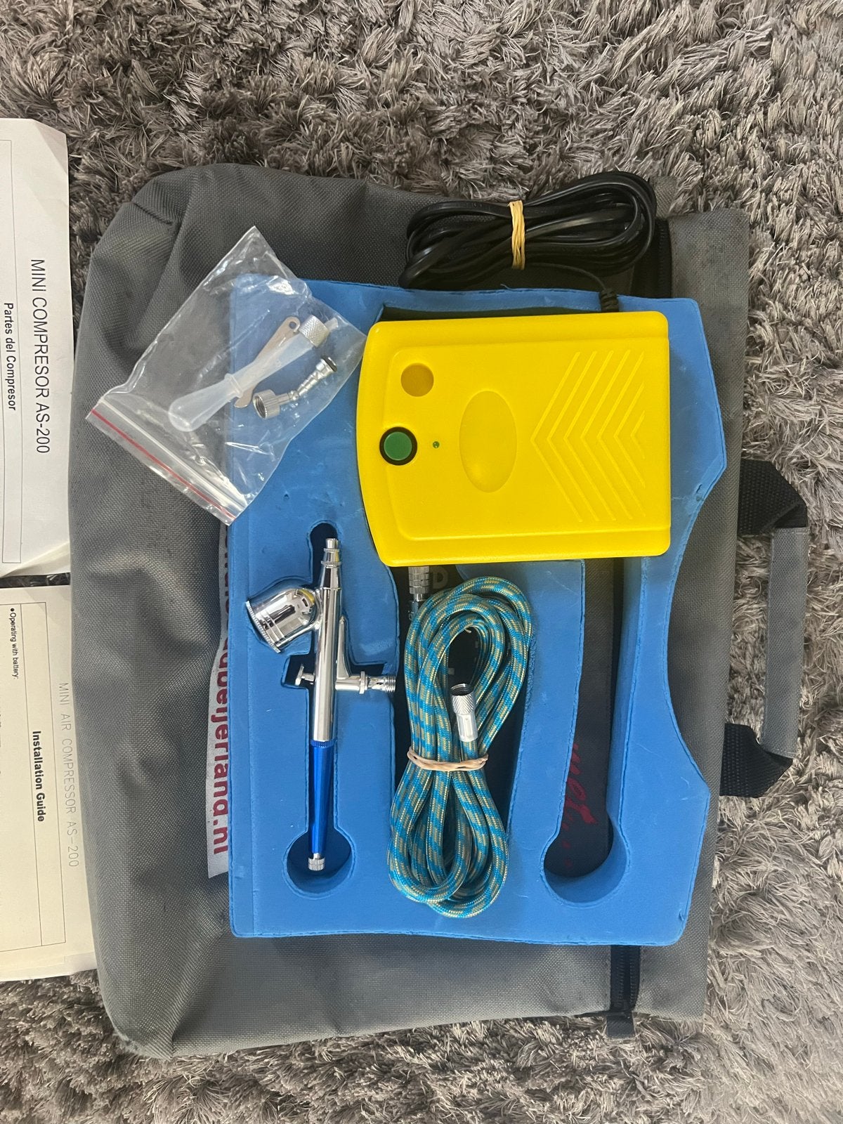 Mini Airbrush Compressor Set AS-200, Ophalen, Zo goed als nieuw, Airbrush en Toebehoren