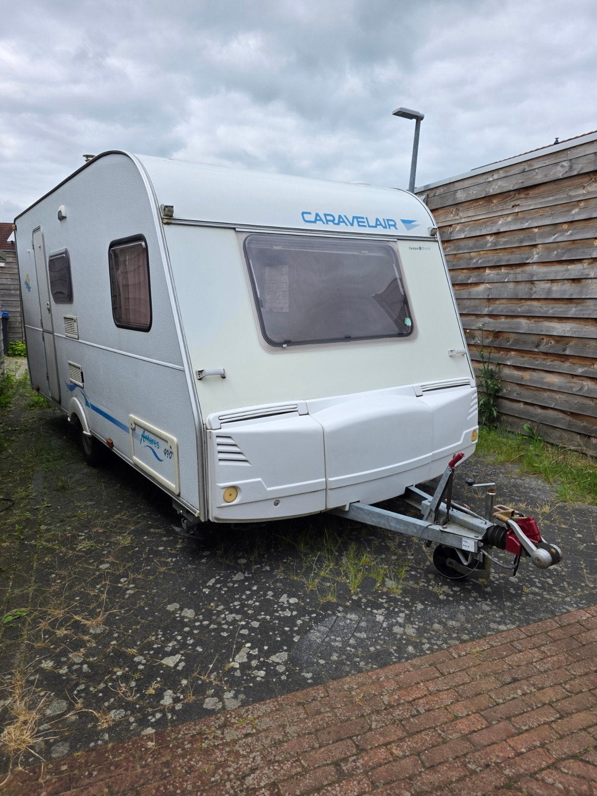 Caravelair Antares Luxe 490 - complete caravan, Kachel, Treinzit, 750 - 1000 kg, Particulier