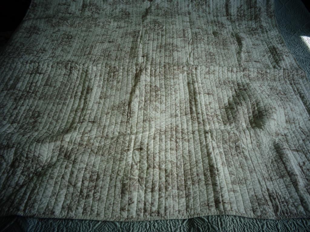 Mooie, gewatteerde plaid, wit met bruin. 140x160 cm., Ophalen of Verzenden, Zo goed als nieuw