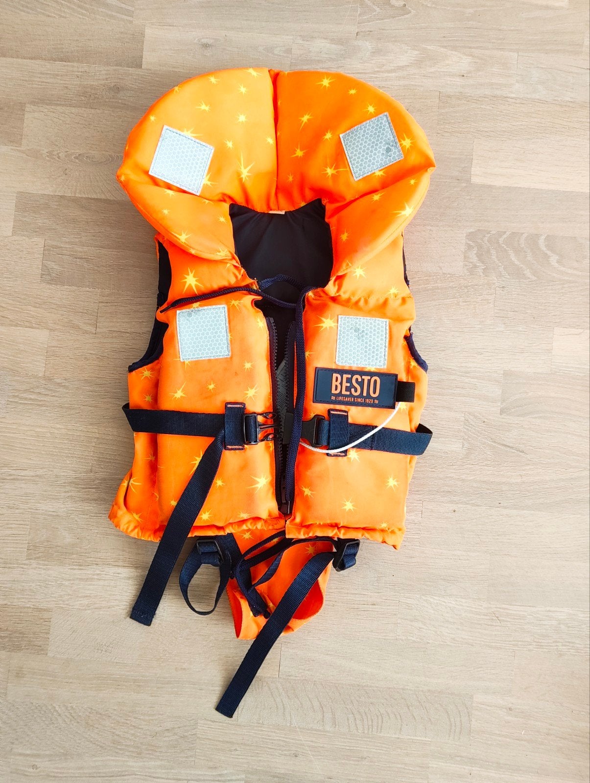 Besto Reddingsvest 100N voor baby/peuter (5-15 kg), Gebruikt, Kind, Helly Hansen, Besto, Ophalen of Verzenden