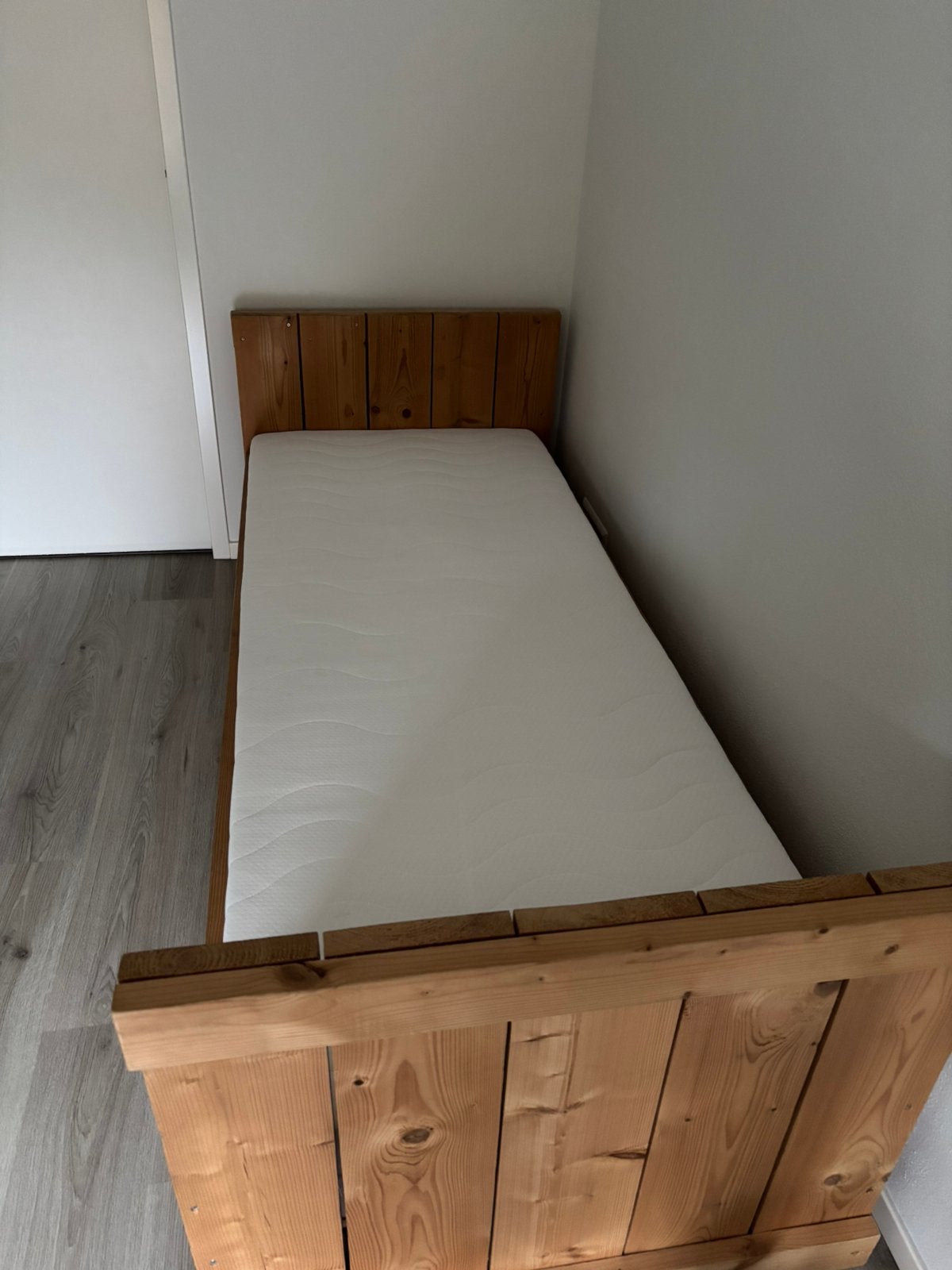 Bed, incl nieuw matras, Ophalen