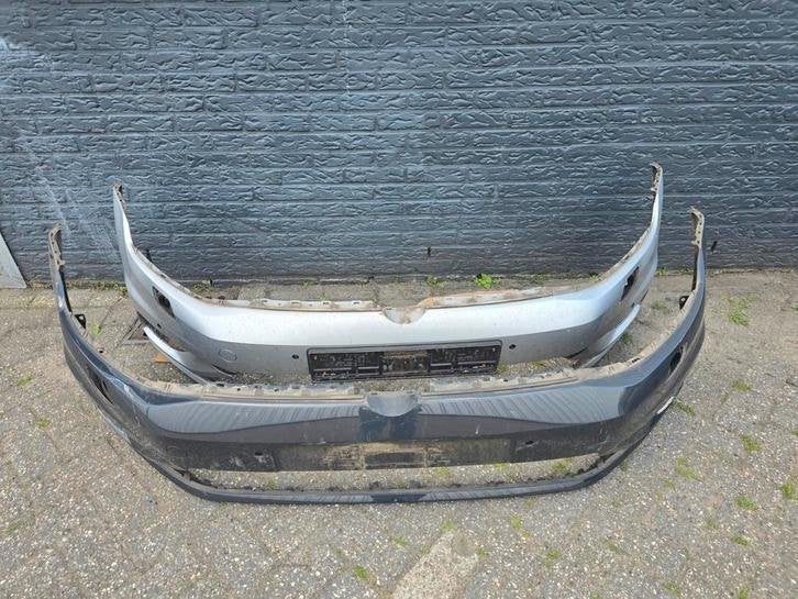 Voorbumper 4x pdc kls VW Golf 7.5 facelift bj 2017-2020, Gebruikt, Wolfsburg, Ophalen of Verzenden, Sidali047@hotmail.com