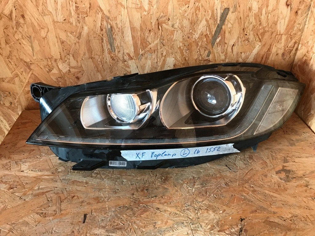 Jaguar XF X260 Koplamp Xenon Links GX6313W030EH 1552, Gebruikt