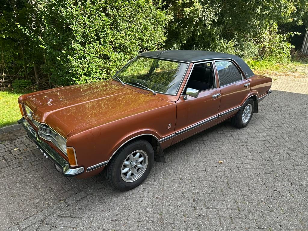 Ford  Taunus GXL 1974 automatic, Auto's, 15 km/l, Bruin, 4 stoelen, 610 kg