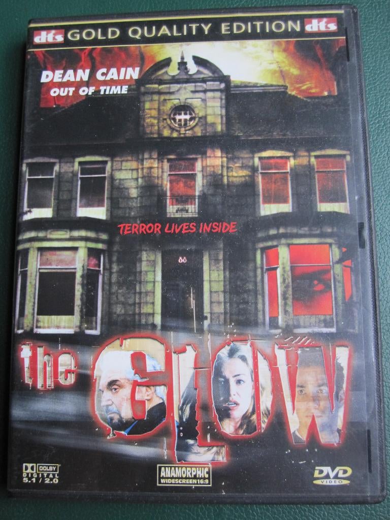The Glow, Vanaf 16 jaar, Ophalen of Verzenden, Zo goed als nieuw, Overige genres