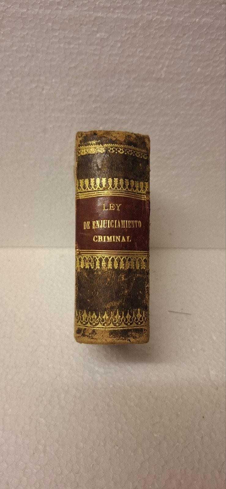 antieke boek is de Ley de Enjuiciamiento Criminal,, Antiek en Kunst, Antiek | Boeken en Bijbels, Ophalen of Verzenden