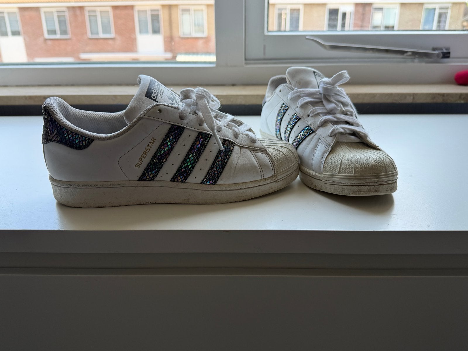 Adidas Superstar sneakers wit met holografische strepen, Verzenden, Gedragen, Wit, Sneakers of Gympen