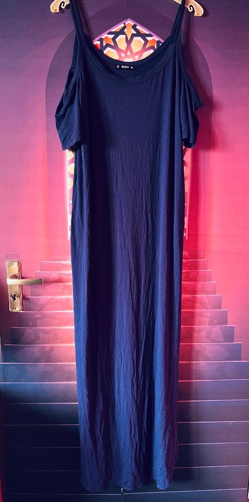 Nieuwe lange off shoulder jurk L/XL nu 19,99€, Blauw, Maat 46/48 (XL) of groter, Nieuw, Ophalen of Verzenden