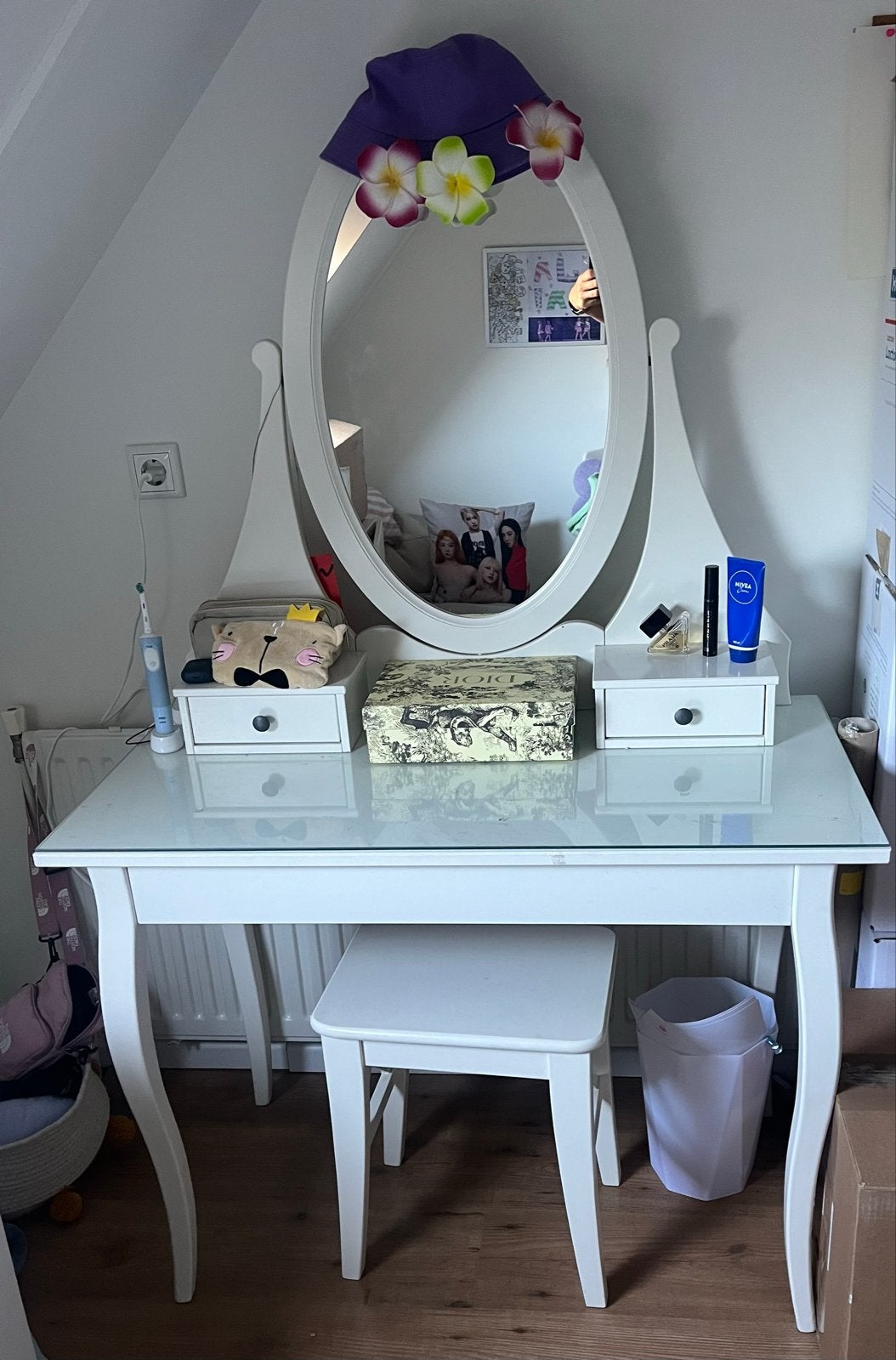 Witte kaptafel met spiegel, kruk en lades, Ophalen, Gebruikt, 100 tot 150 cm, 50 tot 100 cm