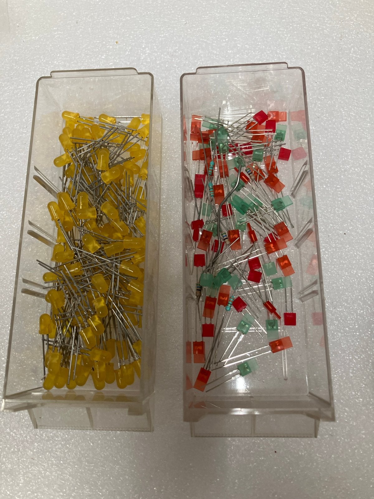 Diverse Diodes en Weerstanden - Elektronische Componenten, Ophalen of Verzenden, Nieuw