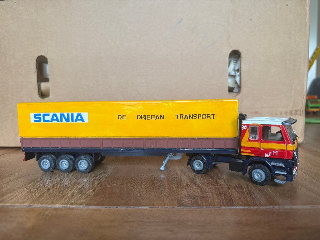 Modelauto's Tekno en Lioncar, Hobby en Vrije tijd, Ophalen, Gebruikt, Bus of Vrachtwagen, Tekno