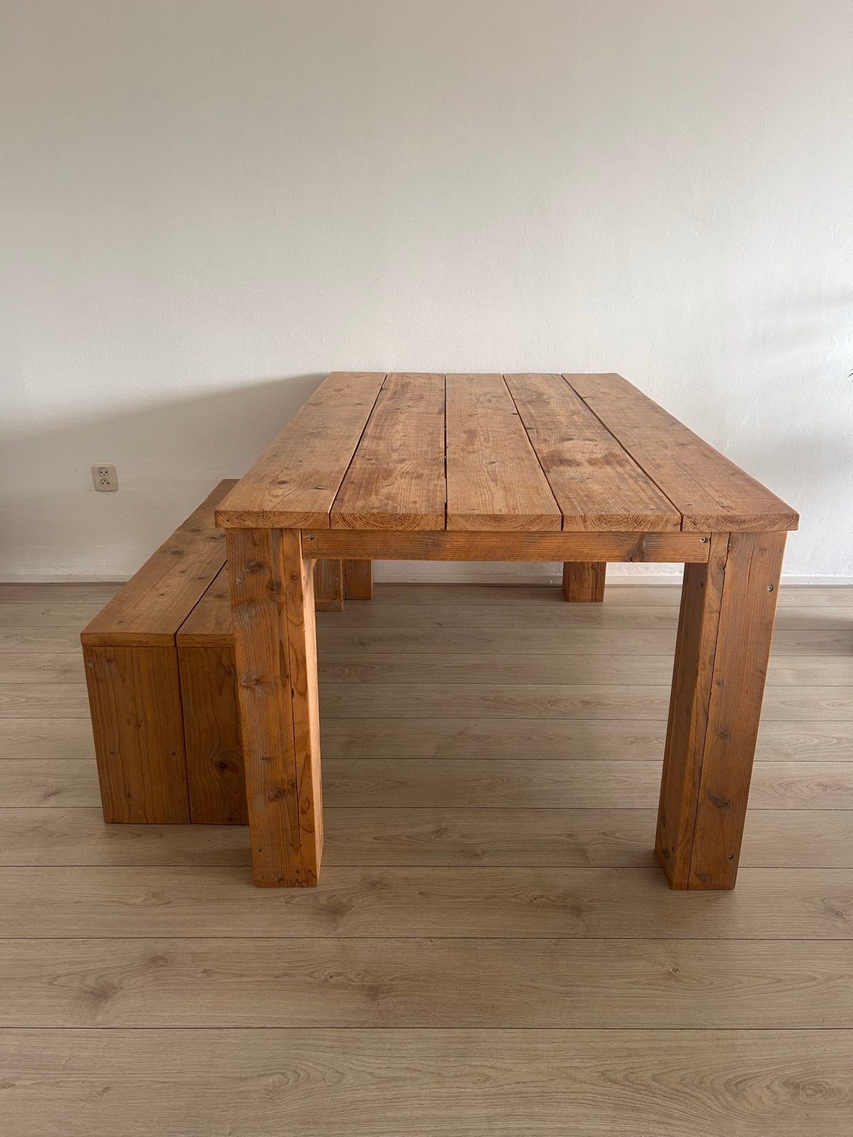 Steugerhouten eettafel met bankje, Ophalen, Gebruikt, 50 tot 100 cm, 150 tot 200 cm