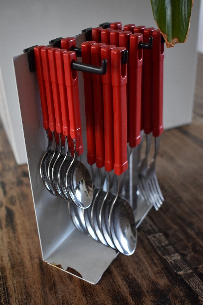 Abert 5 persoons rood & wit buiten bestek 12x & messlijper, Minder dan 50 cm, Gebruikt, Ophalen of Verzenden, Minder dan 25 cm