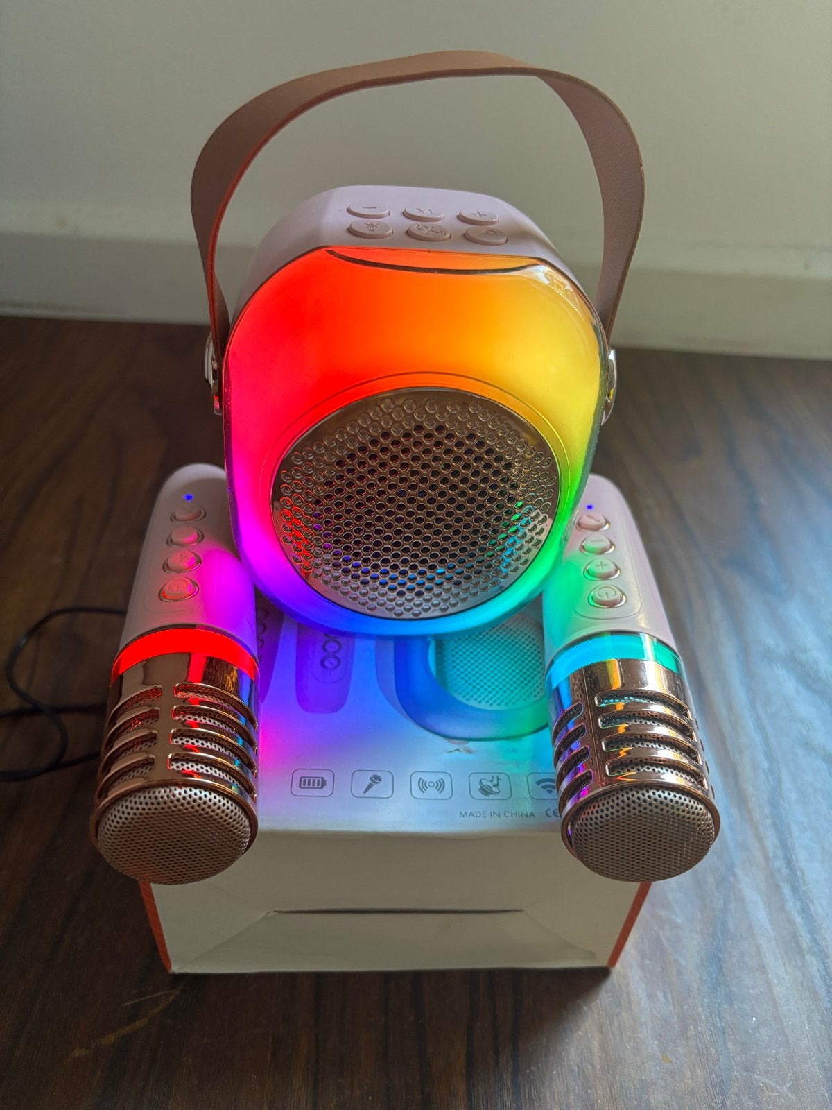 Fwiull A5 Kleurrijk Karaoke Geluidssysteem met Microfoons, Ophalen of Verzenden, Zo goed als nieuw, Complete set