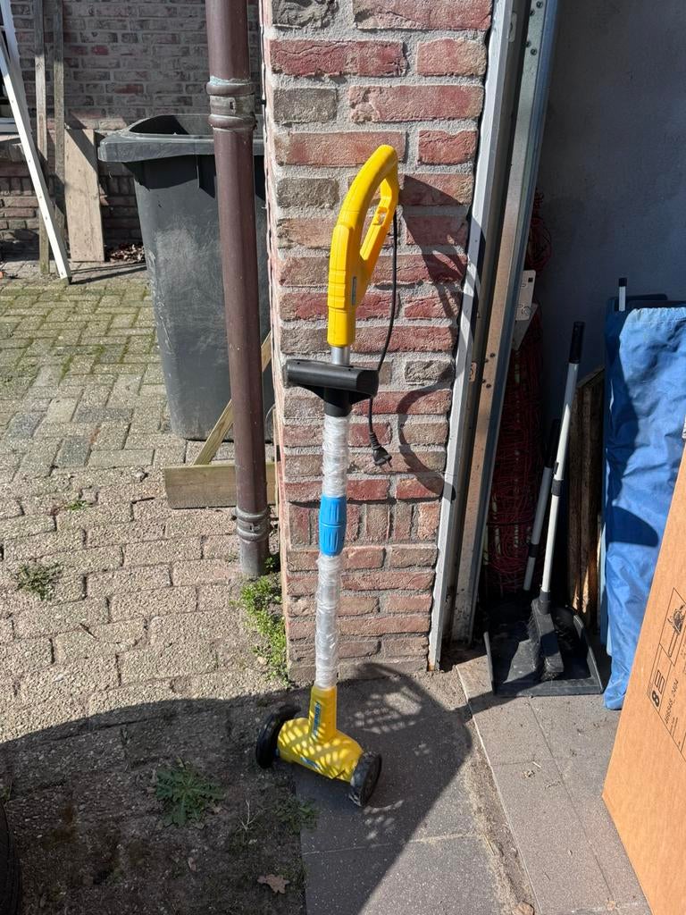 Gloria Weedbrush, Ophalen, Zo goed als nieuw