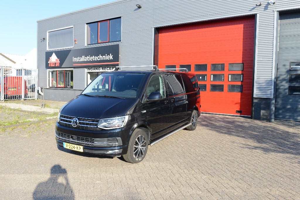 VW Transporter T6 2.0TDI | Bomvol! | Bearlock | Start ondbr., 4 cilinders, Volkswagen, 2500 kg, Zwart