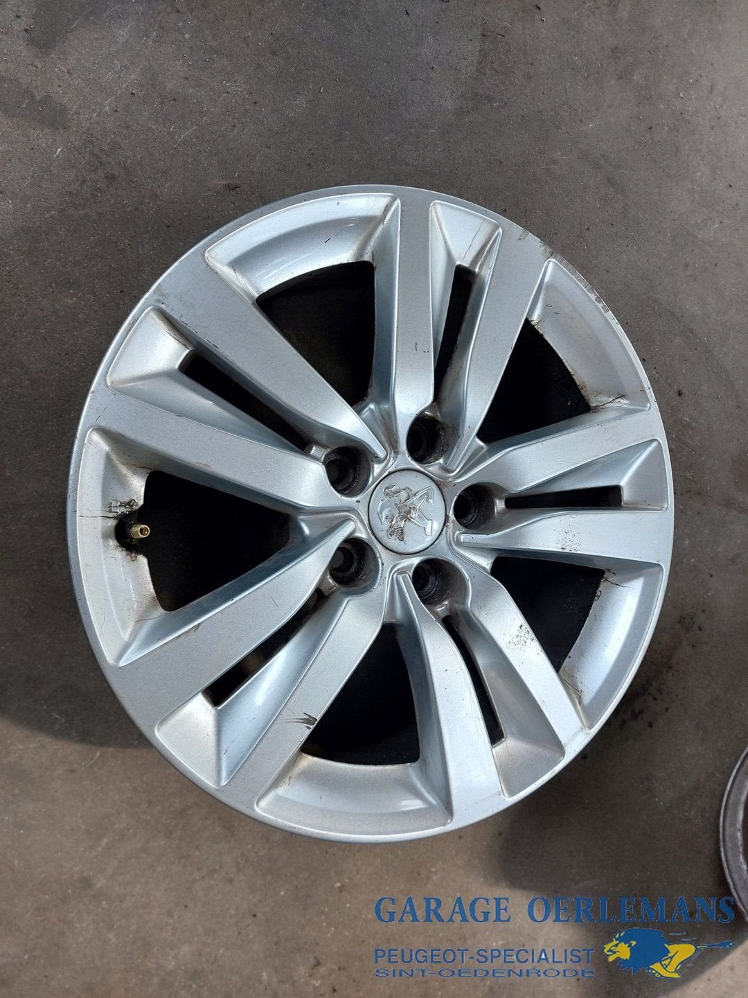 lichtmetalen velg 16 inch peugeot 308 sw 1.6 hdi 9677989577, Auto-onderdelen, Gebruikt, -, ARN erkend, Ophalen of Verzenden