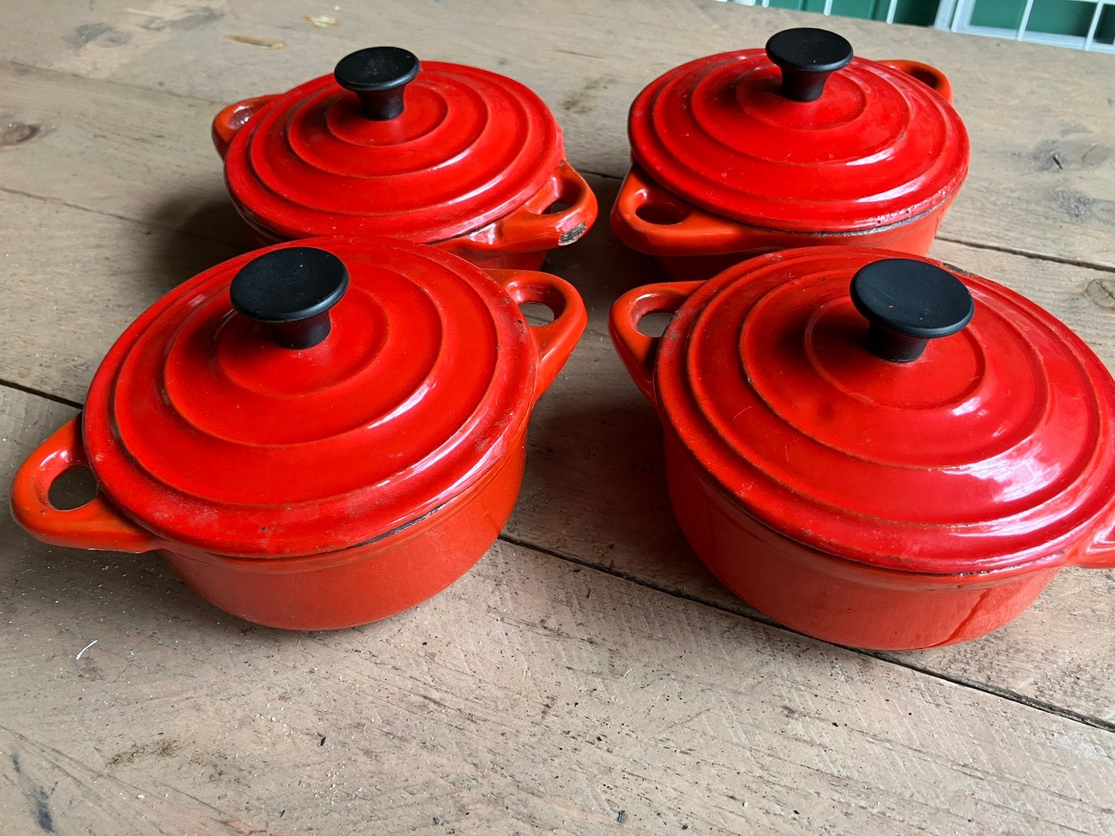 4 stoofpannetjes van TGFF, Huis en Inrichting, Keuken | Potten en Pannen, Ophalen, Gebruikt, Gietijzer, Met deksel