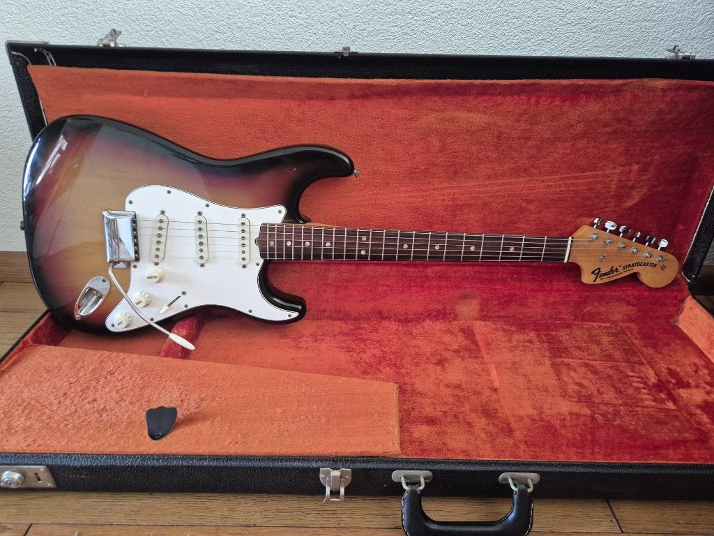 1968 Fender Stratocaster Sunburst, inclusief koffier, Muziek en Instrumenten, Snaarinstrumenten | Gitaren | Elektrisch, Ophalen