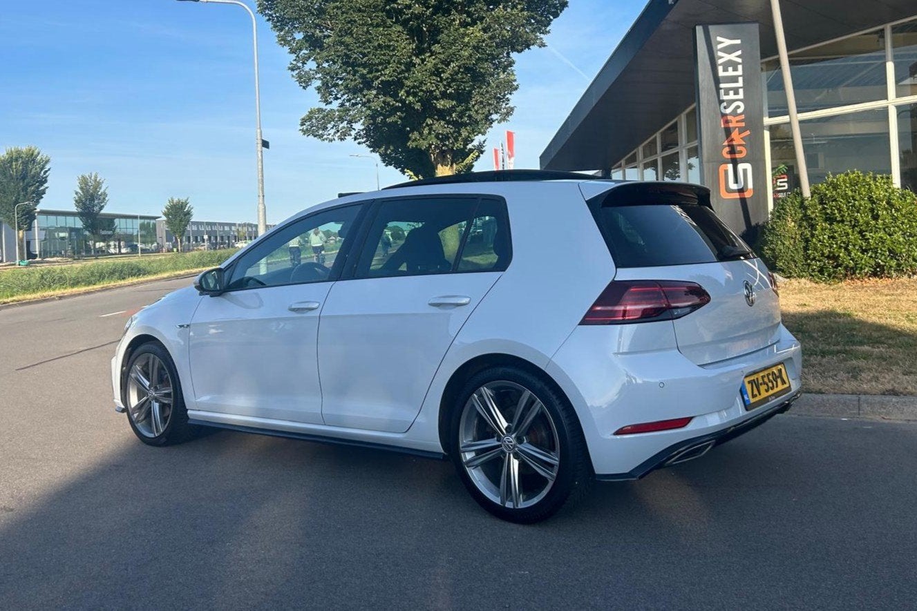 Volkswagen Golf 1.5 TSI Highline Business R | R-LINE | PANO, Stof, 150 pk, Wit, Bedrijf
