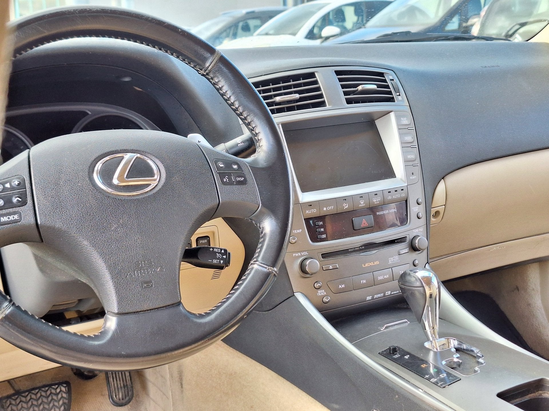 Lexus IS € 6950,- 250 Business Luxury Vol Opties ! Automaa, Auto's, Achterwielaandrijving, Gebruikt, Beige, 1535 kg