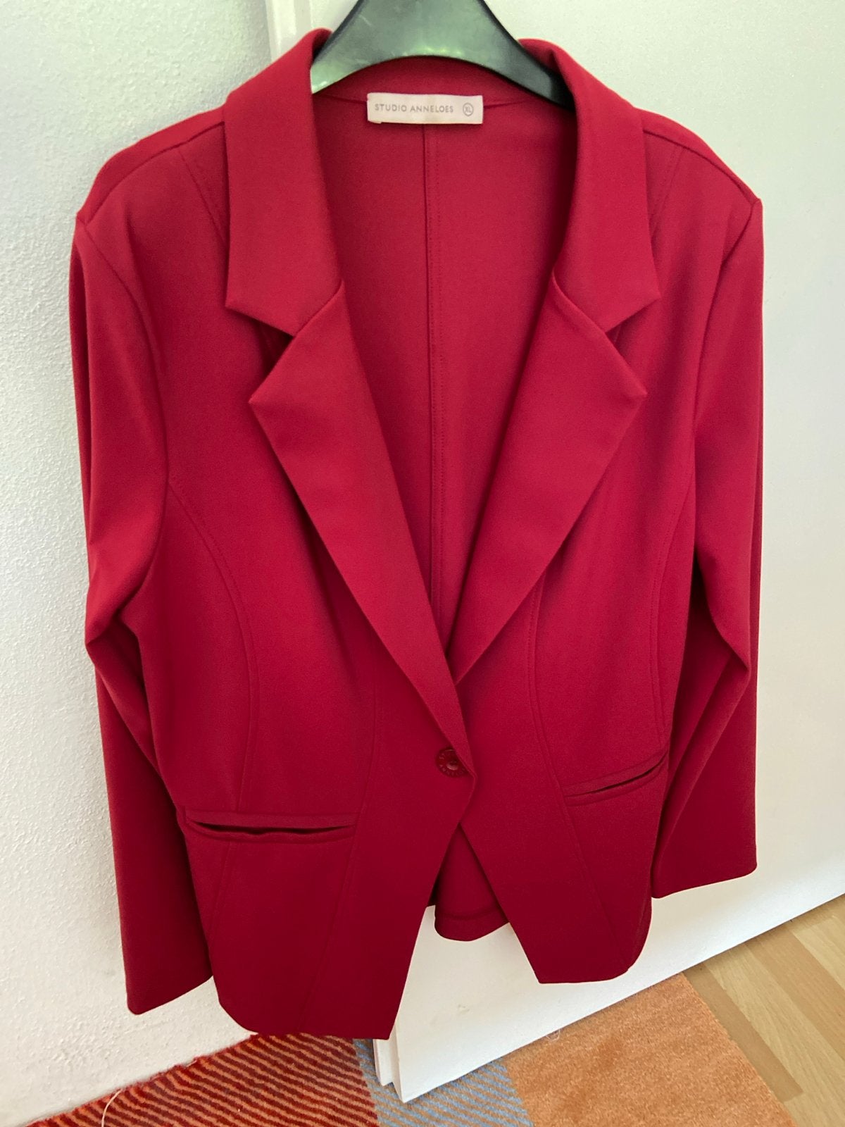 Studio Anneloes Jasje - Rood - Maat XL, Maat 46/48 (XL) of groter, Nieuw, Ophalen of Verzenden, Jasje