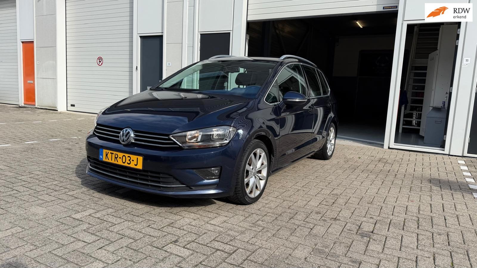 Volkswagen GOLF SPORTSVAN 2.0 TDI Highline DSG 2015 Camera -, Auto's, Gebruikt, Euro 6, 4 cilinders, 150 pk