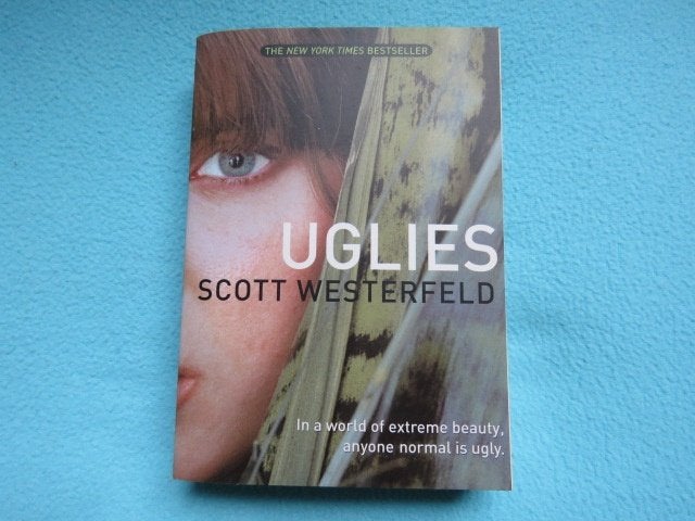Engels: Uglies door Scott Westerfeld NIEUW, Ophalen of Verzenden, Nieuw, Scott Westerfeld, Fictie