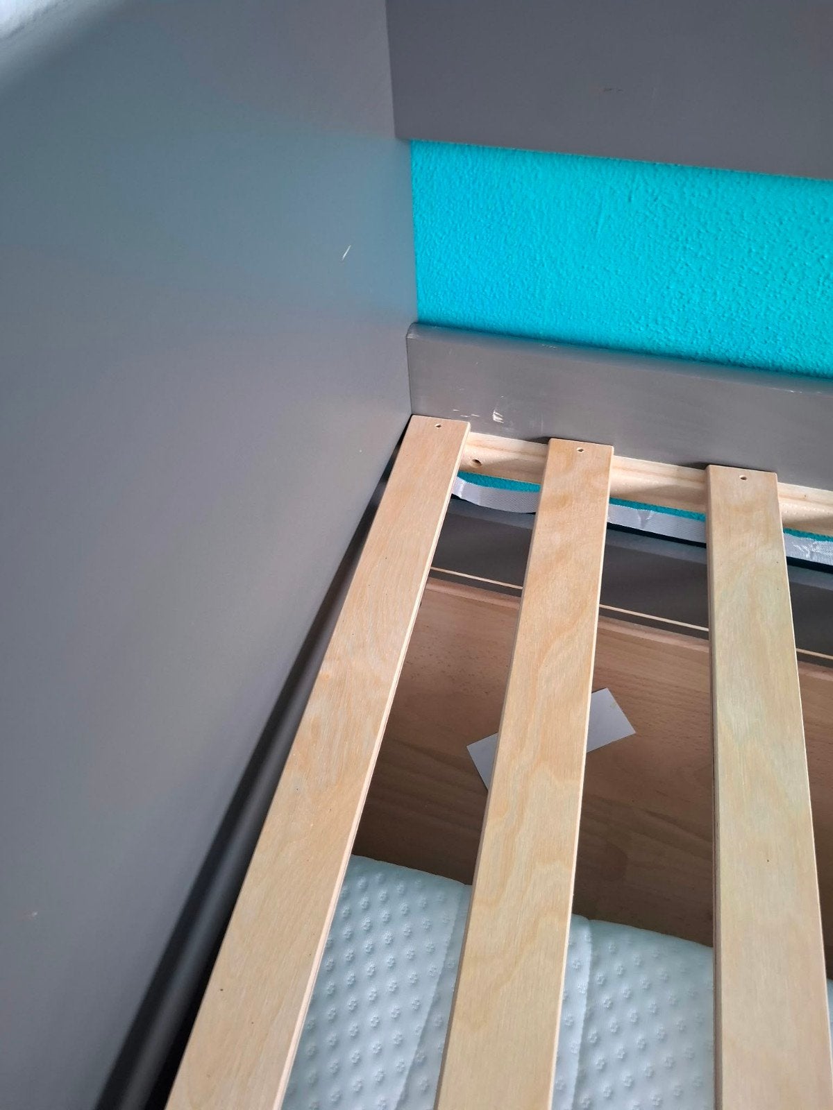 Grijs eenpersoonsbed met uitschuifbaar logeerbed, Huis en Inrichting, Ophalen, 90 cm, Eenpersoons, 200 cm