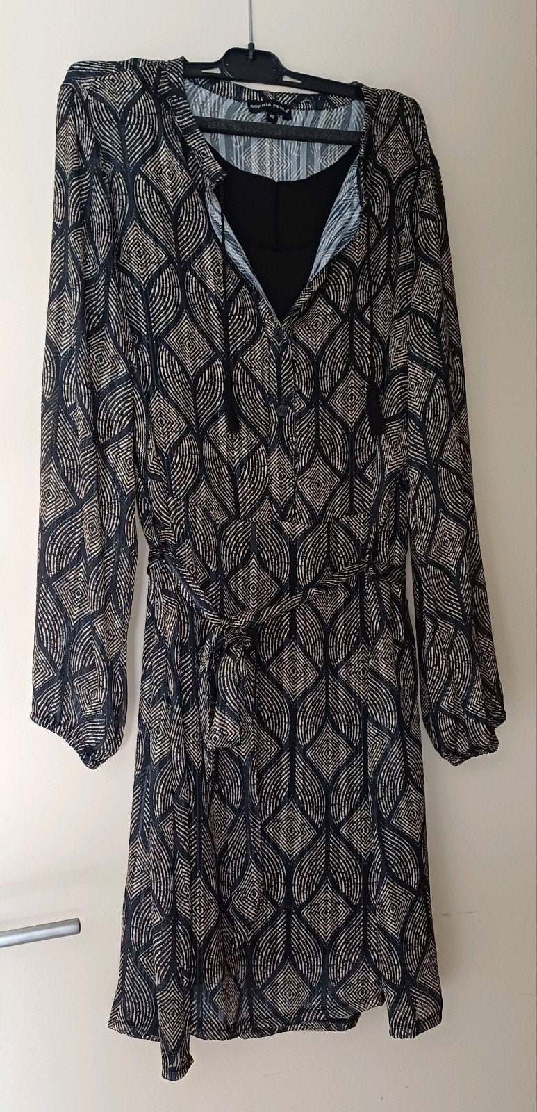Mooie blauwe jurk met goudkleurig strepen, Sophia Perla, 40, Maat 38/40 (M), Blauw, Ophalen of Verzenden, Zo goed als nieuw